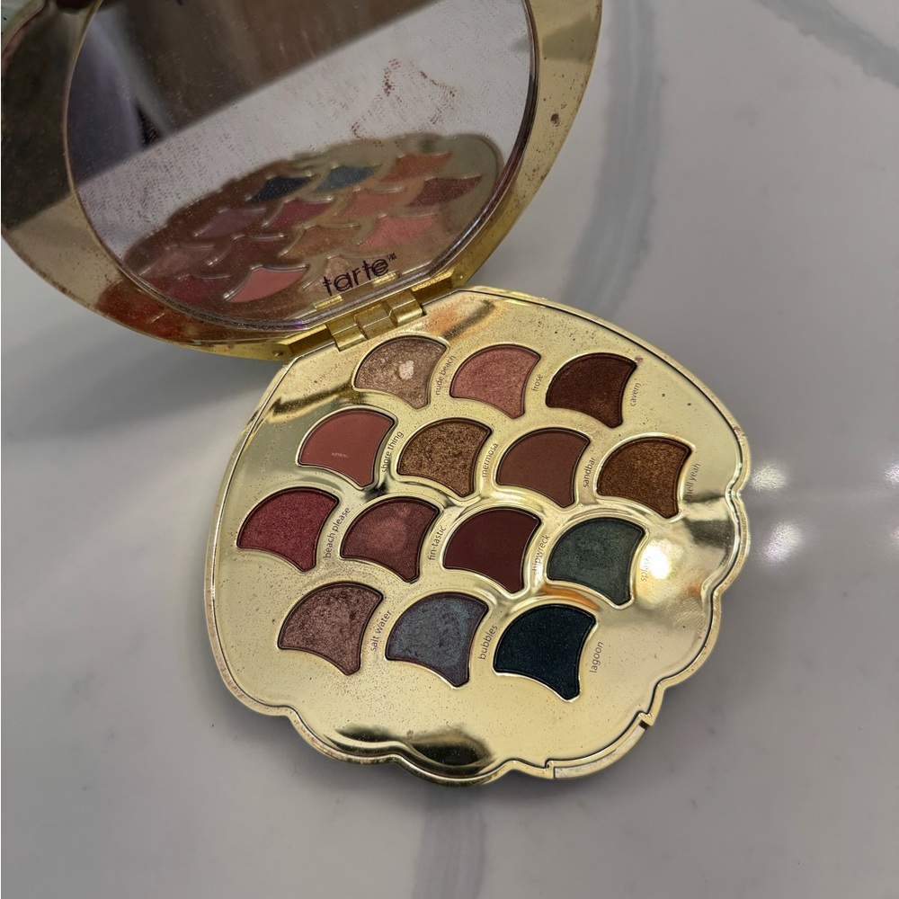 Tarte Mermaid Palette be a mermaid eyeshadow - Picture 4 of 4